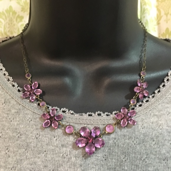 ✨HOST PICK✨ Purple crystal flower necklace - Picture 2 of 3